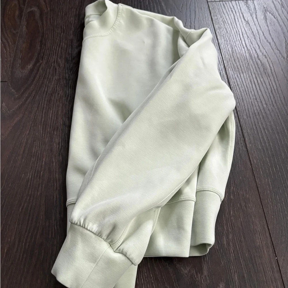 Lululemon softstreme Sweatshirt - Picture 3 of 8